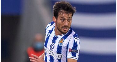 David Silva i “palodhur”, “fantazisti” spanjoll rinovon me Real Sociedad në moshën 37-vjeçare