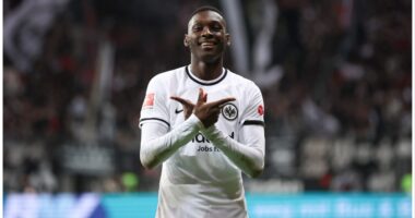Kolo-Muani “magjik” në sezonin debutues në Bundesliga, pas francezit vihen “gjigandët” e Evropës