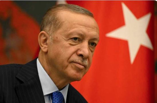 Erdogani i kërkon Stoltenbergut që Suedia të ndalojë protestat e kurdëve nëse do anëtarësim në NATO