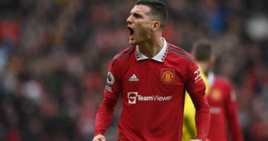 Me “djajtë” deri në vitin 2028, Dalot: Është një nder të luash për Manchester United