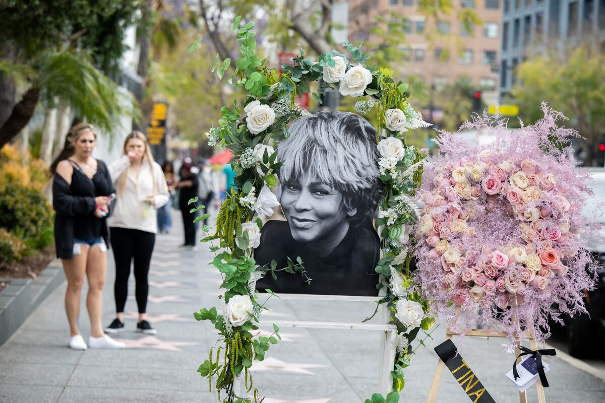 Hollywood i jep lamtumirën Mbretëreshës së muzikës Tina Turner: Do të mbetet legjendë, idhull, divë dhe superstar