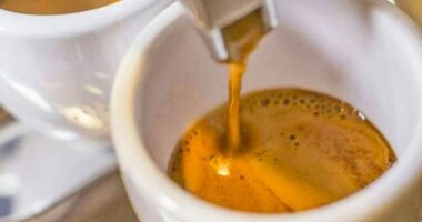 Keni vendosur të hiqni dore nga kafeja? Ja çfarë ndodh me trupin tuaj nëse bëni diçka të tillë