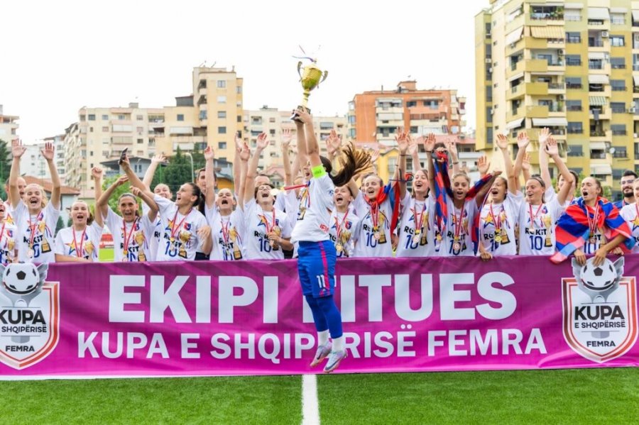 Futbolli i femrave/ Vllaznia fiton Kupën e Shqipërisë për herë të 10-të