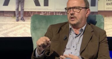 “Shqipëria vendi i vetëm europian pa shkollë dramaturgjie”, Çapaliku: Hidhni farën që të korrni frutet