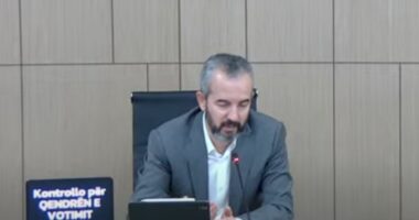 KQZ me mungesa në 14 maj/ PD nuk ka komisionerë në 422 qendra, ka 600 vullnetarë. Në 100 qendra identifikimi manualisht, s’ka njerëz per pajisje