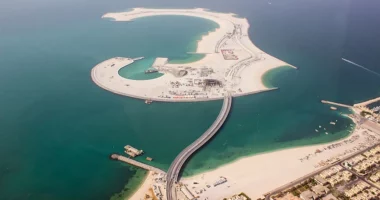 Dubai, një hapësirë rëre shitet për 31 milionë euro