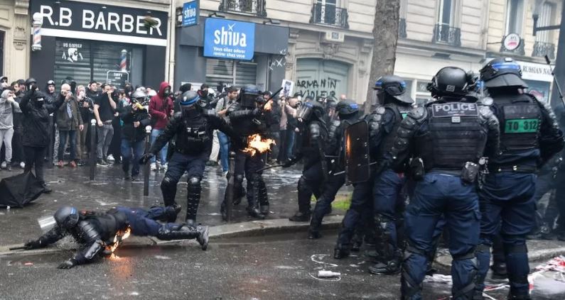 Franca “digjet” për 1 Maj/ Mbi 100 policë të plagosur dhe 291 të arrestuar