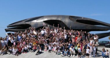 Përurohet vepra “Meteor” në Golem, Veliaj: Në 14 Maj votoni për familjen tuaj