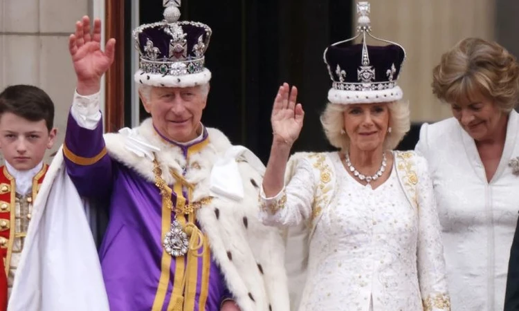 Mbreti Karl III & Kamila: Pse pamja në ballkonin e Buckingham nuk ishte ajo që dukej?