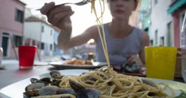 Si italianët i hanë vazhdimisht makaronat dhe nuk shëndoshen?