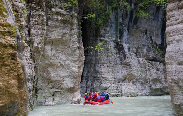 VIDEO/ I zhdukur prej ditësh, gjendet i vdekur turisti holandez në lumin Osum