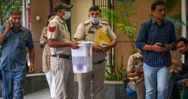 16-vjeçarja goditet me thikë për vdekje në rrugë, të pranishmit nuk reagojnë