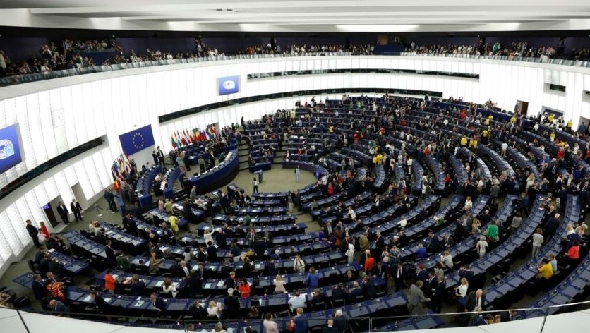 Parlamenti Evropian miraton raportet për Kosovën dhe Serbinë