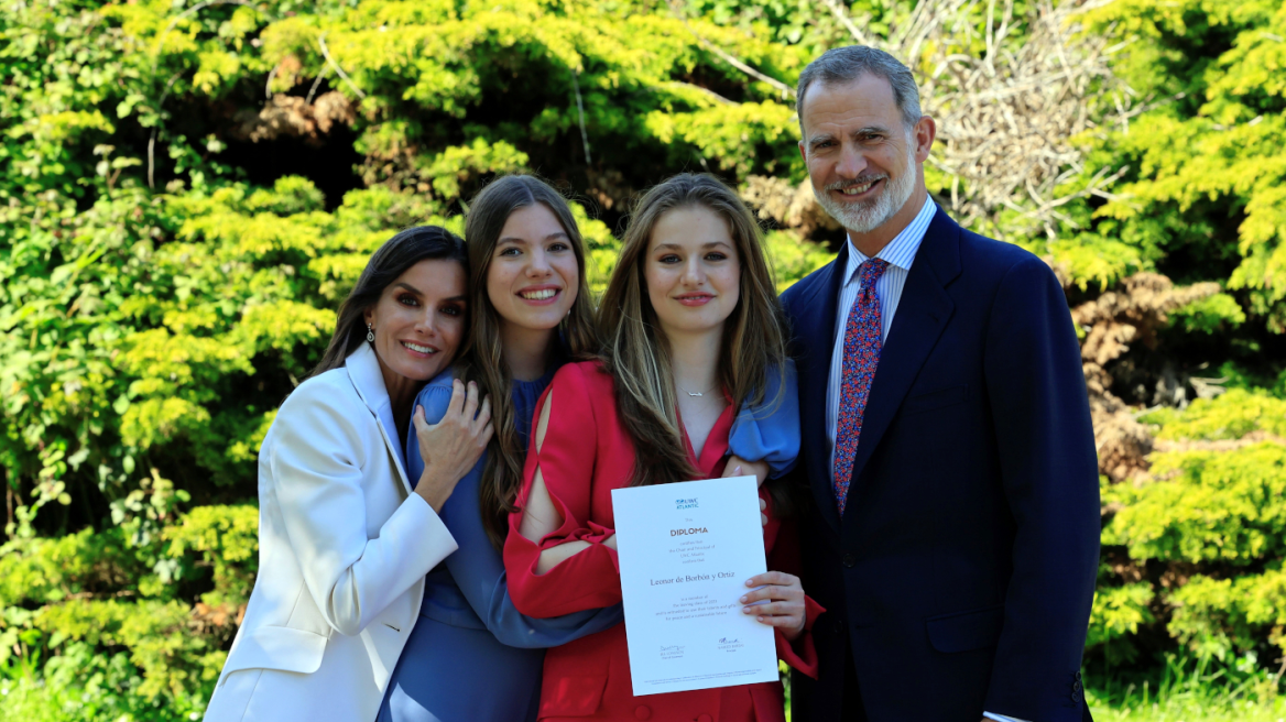 Diplomohet Princesha e Spanjës, dalin fotot nga ceremonia