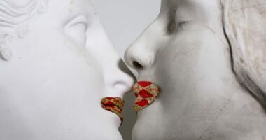 Kur e dha njerëzimi puthjen e parë? Një mijëvjeçar më herët nga sa kemi menduar