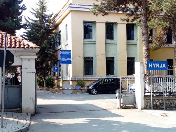 Aksidenti me një viktimë dhe 6 të plagosur, arrestohet shoferi në Korçë