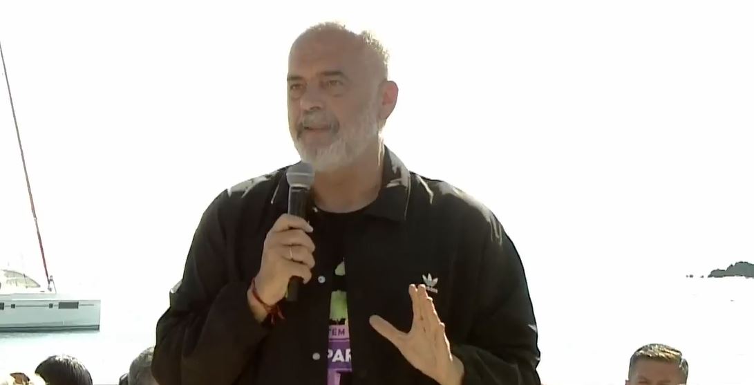 “Çështjen e pronave e zgjidha”, Rama në Himarë: Nuk ua solla unë njerëzit nga fundi i botës