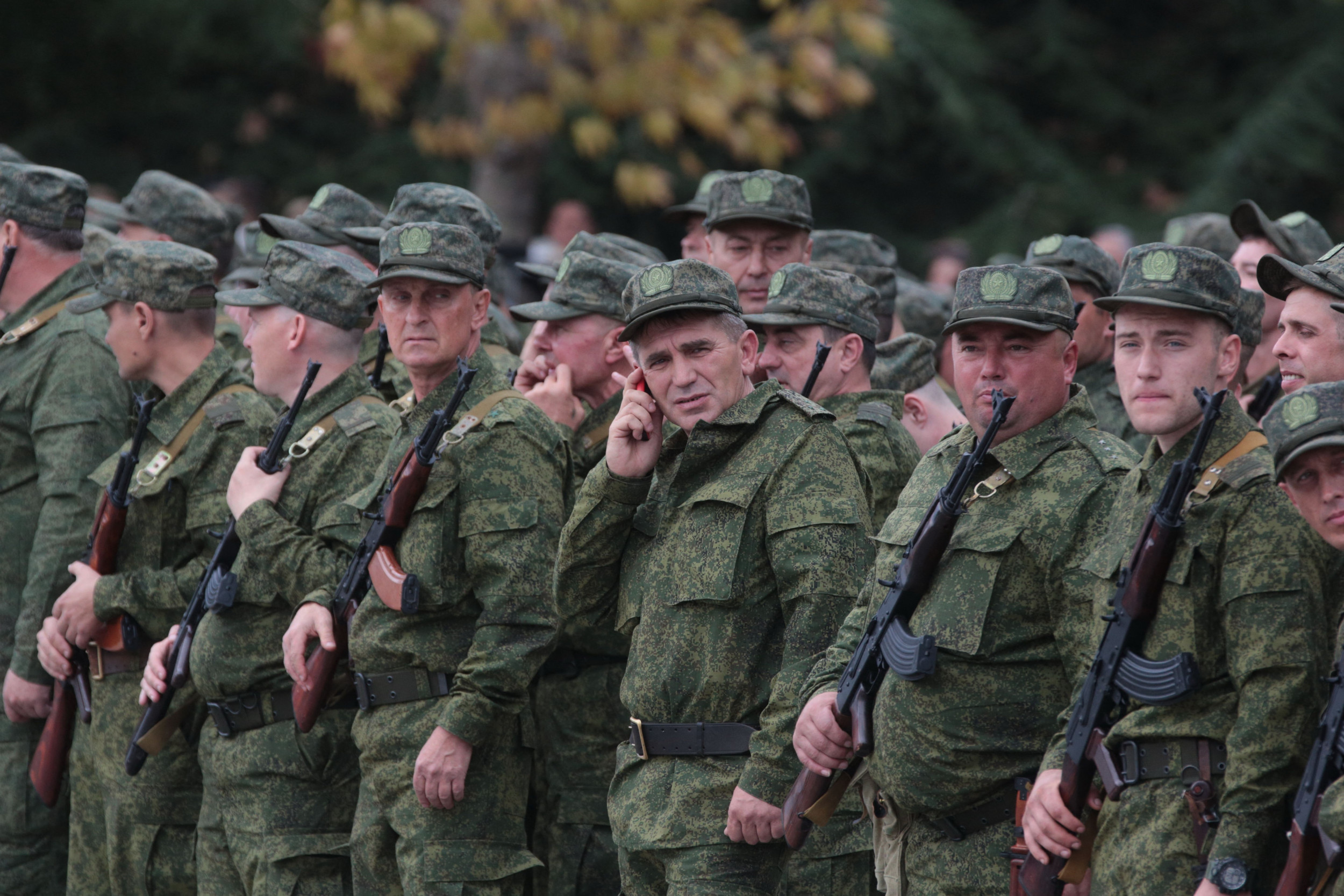 Rusët po ndryshojnë gjininë për të shmangur rekrutimin