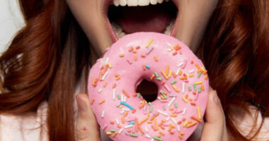 Si të shpëtojmë nga varësia ndaj sheqerit?