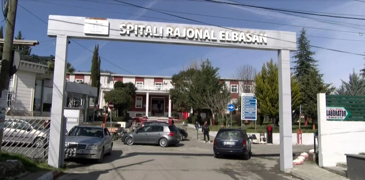 I mori para një çifti duke premtuar pensionin e invalidit, arrestohet tekniku i laboratorit në spitalin e Elbasanit