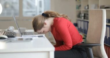 Shenja të çuditshme që tregojnë mungesë hekuri në organizëm