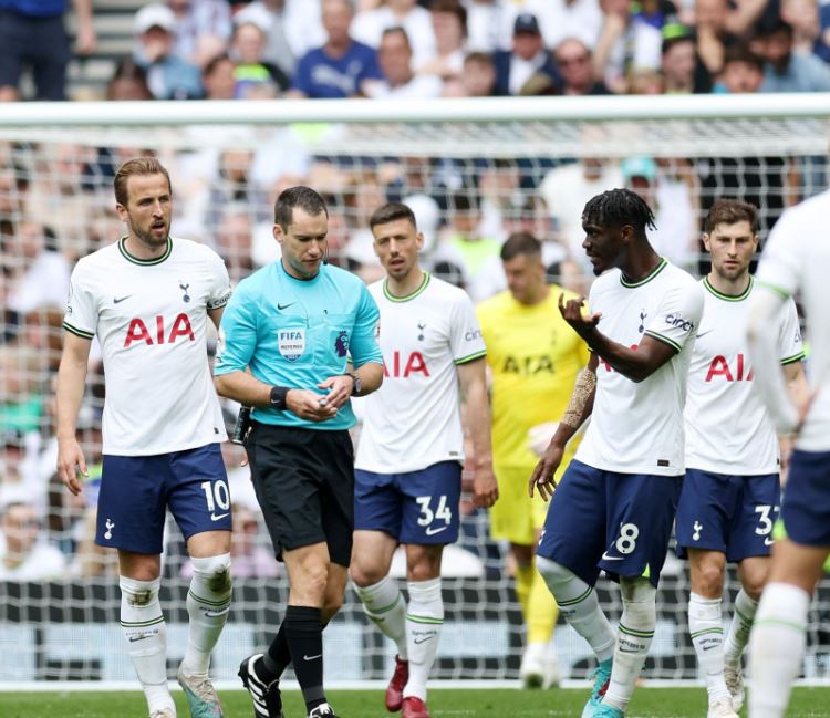 VIDEO/ Tottenham nuk di të fitojë, mposhten me përmbysje nga Brentford