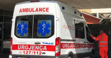 EMRI/ U gjet pa ndjenja, ndërron jetë në QSUT i paraburgosuri në Tiranë