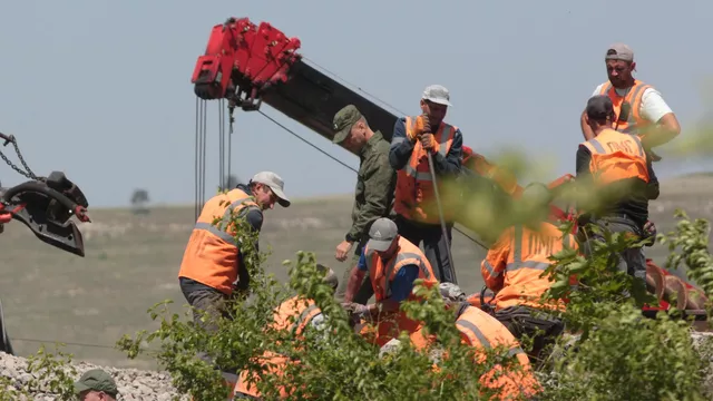 Sulmohen hekurudhat pro-ruse në Krime