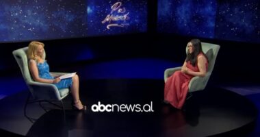 “Piano është gjithçka, më ka ndihmuar të kaloj sfidat e jetës”, pianistja: Momenti më i vështirë largimi nga Shqipëria