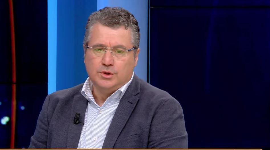 SHBA sfidon Kurtin, Minxhozi: Vuri Kosovën përballë krijuesve të saj, po “sharron degën ku është ulur”