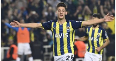 &ldquo;Diamanti&rdquo; turk p&euml;r t&euml; ardhmen, &ldquo;fantazisti&rdquo; i Fenerbahce n&euml; qend&euml;r t&euml; v&euml;mendjes