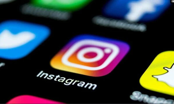 Nuk ka më “scroll” të pafund natën, “Instagram” fut kufizime