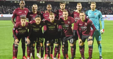 Salerintana kërkon 2 emra legjendarë për stolin