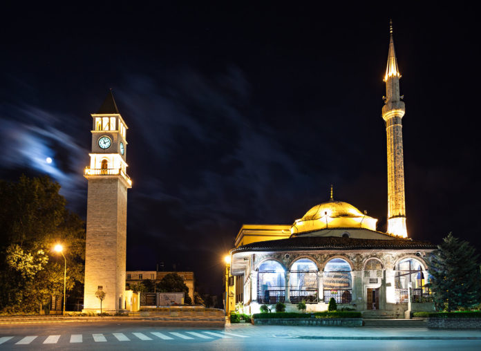 Çfarë është Kurban Bajrami, ushqimet që nuk duhet te mungojnë nga tryeza festive