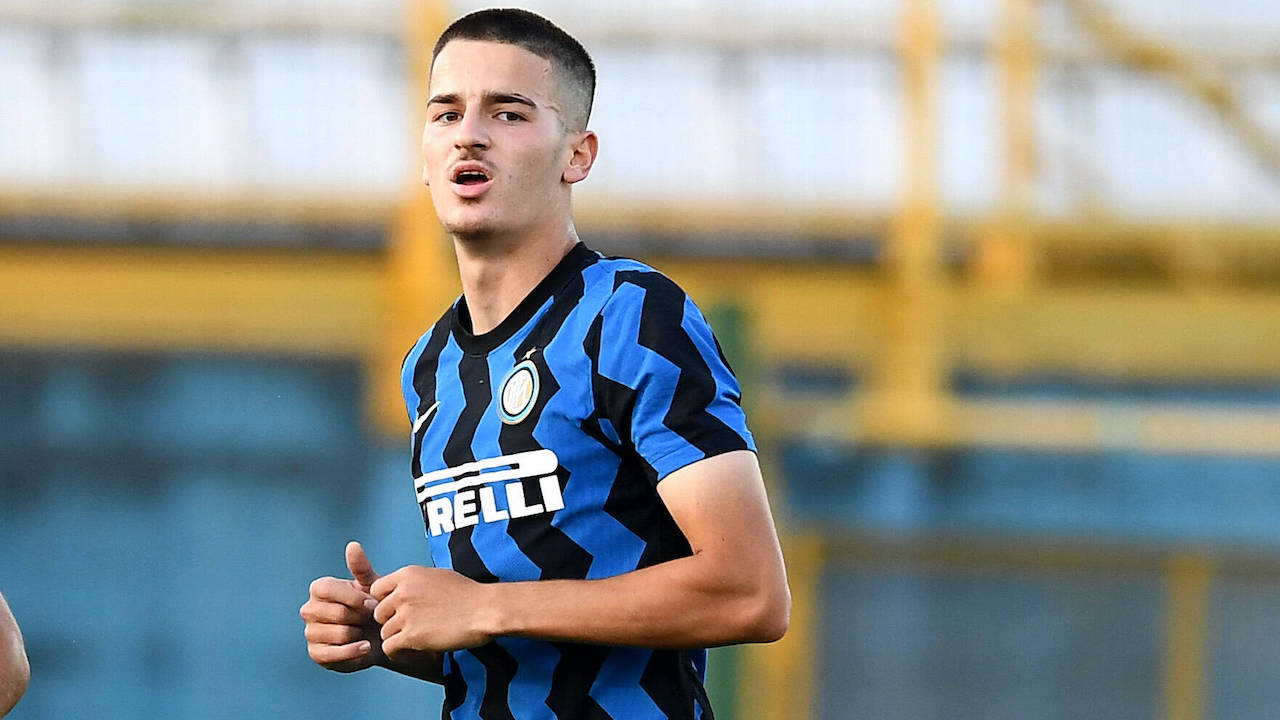 Gjithçka zyrtare, mbrojtësi shqiptar i jep lamtumirën “zikaltërve” të Inter