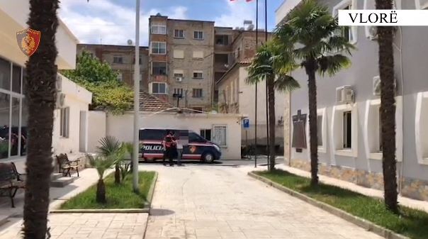 Ishin shpallur në kërkim ndërkombëtar, u arrestuan dy ditë më parë në Vlorë, policia jep detaje