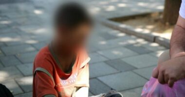 Durrës/ Shfrytëzonin fëmijë dhe nipër të tyre për të lypur, procedohen penalisht 11 shtetas