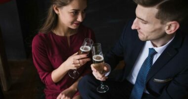 Çiftet e lumtura shtojnë më shumë peshë, sipas studimit