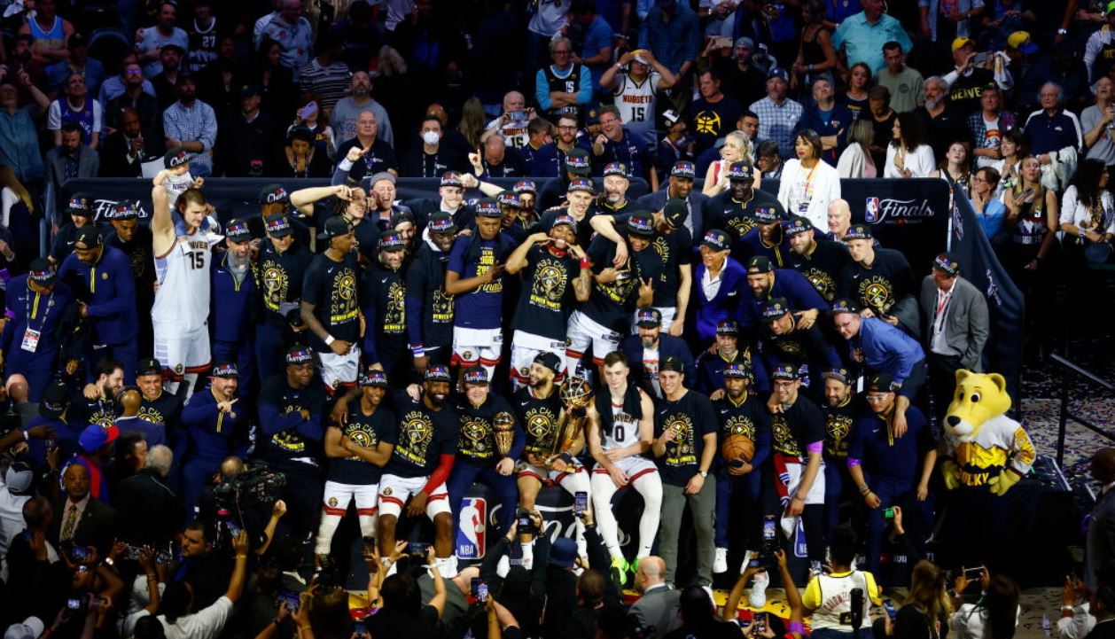 NBA/ Denver shpallet kampion për herë të parë, mposht Miami në finalen e pestë