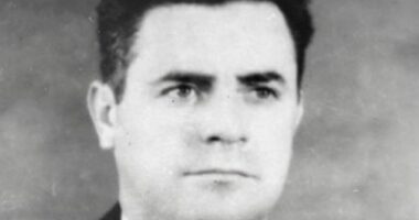 “Ishte shumë i shqetësuar, dyshonte për vdekjen e vëllait”/ Dëshmia e rrallë e gruas së ish-ministrit që u arratis në Jugosllavi