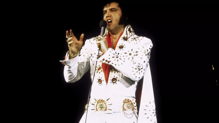 Si sot 44 vite më parë, Elvis Presley këndoi për herë të fundit para publikut