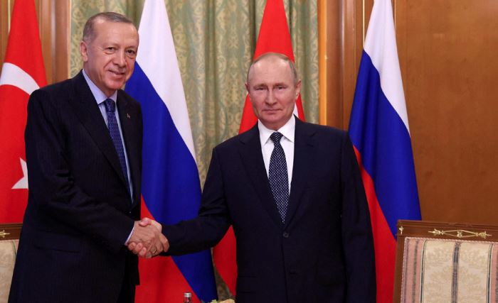 Tensionet me Wagner/ Putin zhvillon bisedë telefonike me Erdogan