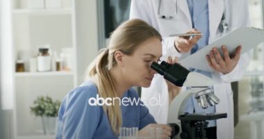 Kujdes me aspirinën për hollim gjaku/ Studimi: Shkakton gjakderdhje në tru, anemi dhe ul nivelin e oksigjenit në gjak