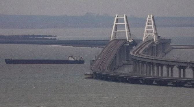 Rusia: 9 dronë goditën Krimenë gjatë natës