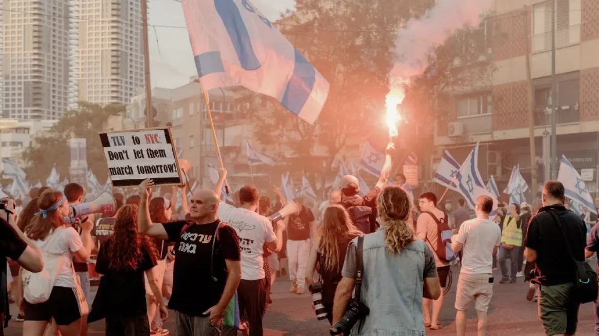 Mijëra njerëz protestojnë në Izrael kundër politikave të qeverisë