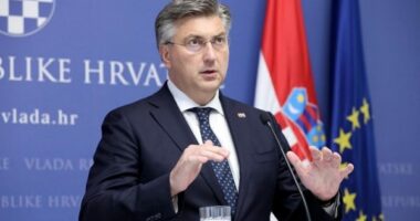 Pas shumë vitesh në pushtet, kryeministri kroat viziton Serbinë