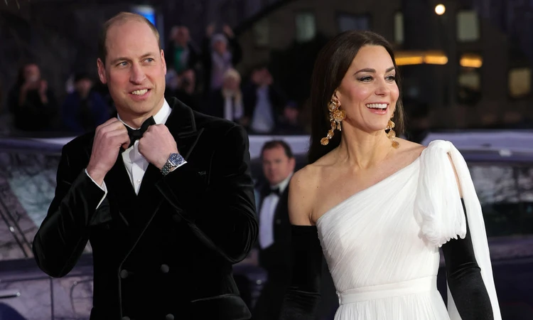 Momenti kur Princi Uilliam dhe Kate mbërrijnë në Jordani, hoteli ultra luksoz në të cilin po qëndrojnë