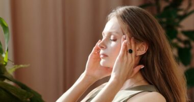 Si të dalloni migrenën nga një dhimbje koke e thjeshtë