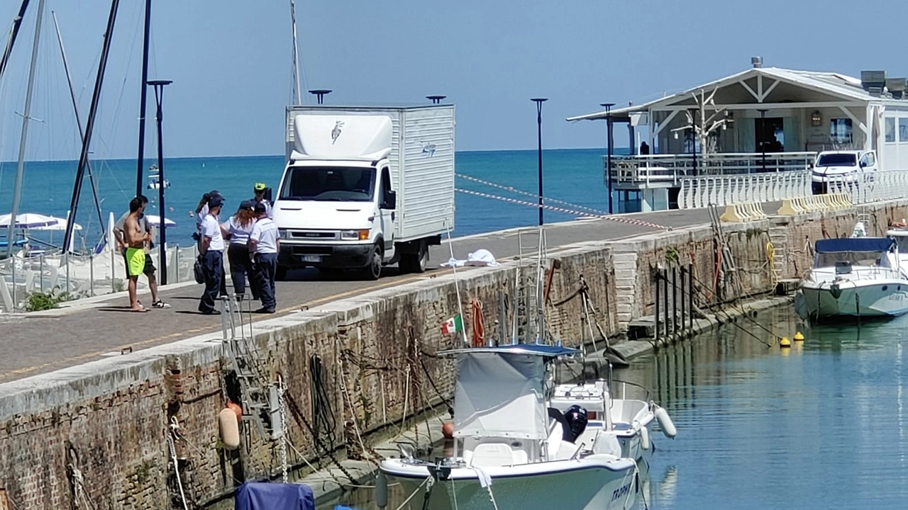 Shqiptari përplas për vdekje të moshuarin me furgonin e punës në Itali