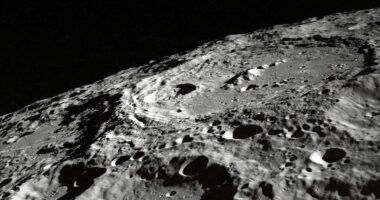 NASA planifikon të minojë hënën, ja cilat janë arsyet